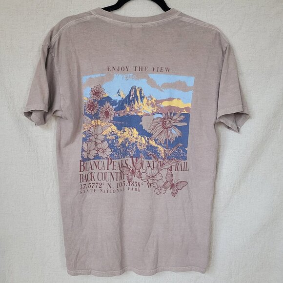 BDG / Urban Outfitters ‘Blanca Peaks Mountain Trail’ Graphic Tee — S — Earth - Picture 2 of 5